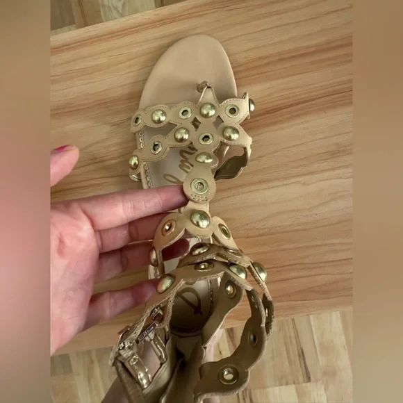Sam Edelman Tan & Gold Metal Detail Boho Eclectic Desi Gladiator Sandals - Picture 6 of 13